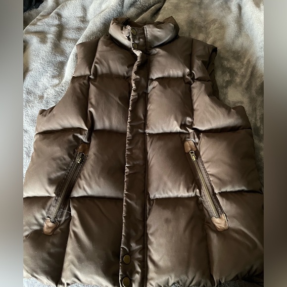 Mantles puffer vest - Picture 1 of 10